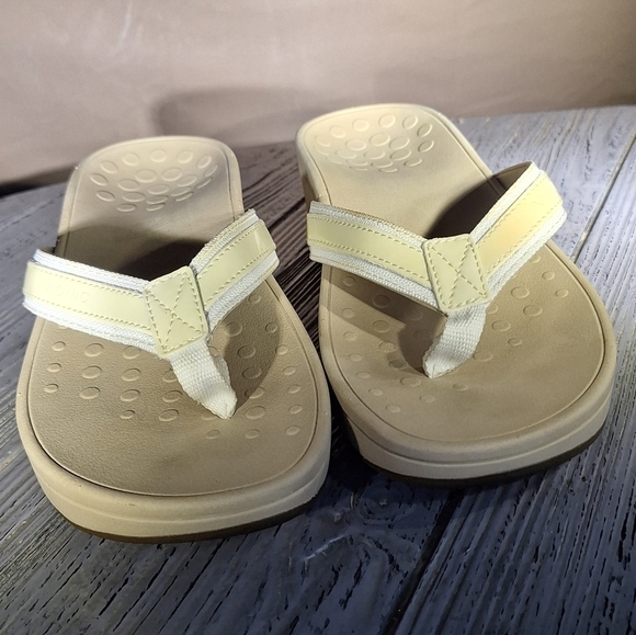 Vionic Women's Sandals 380 Hightide Cream and Tan Sz 8 - Picture 5 of 14
